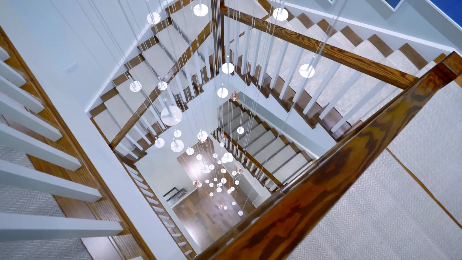 Slater Team · Compass, production still 5